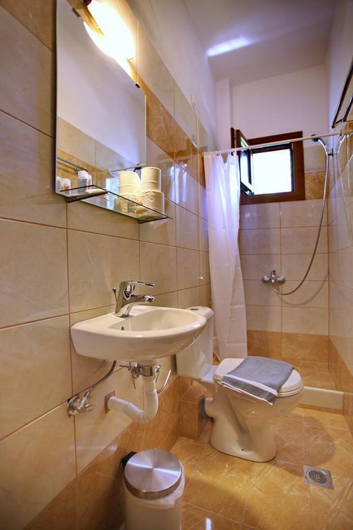 Aktaion Guest Rooms Skopelos Quarto foto